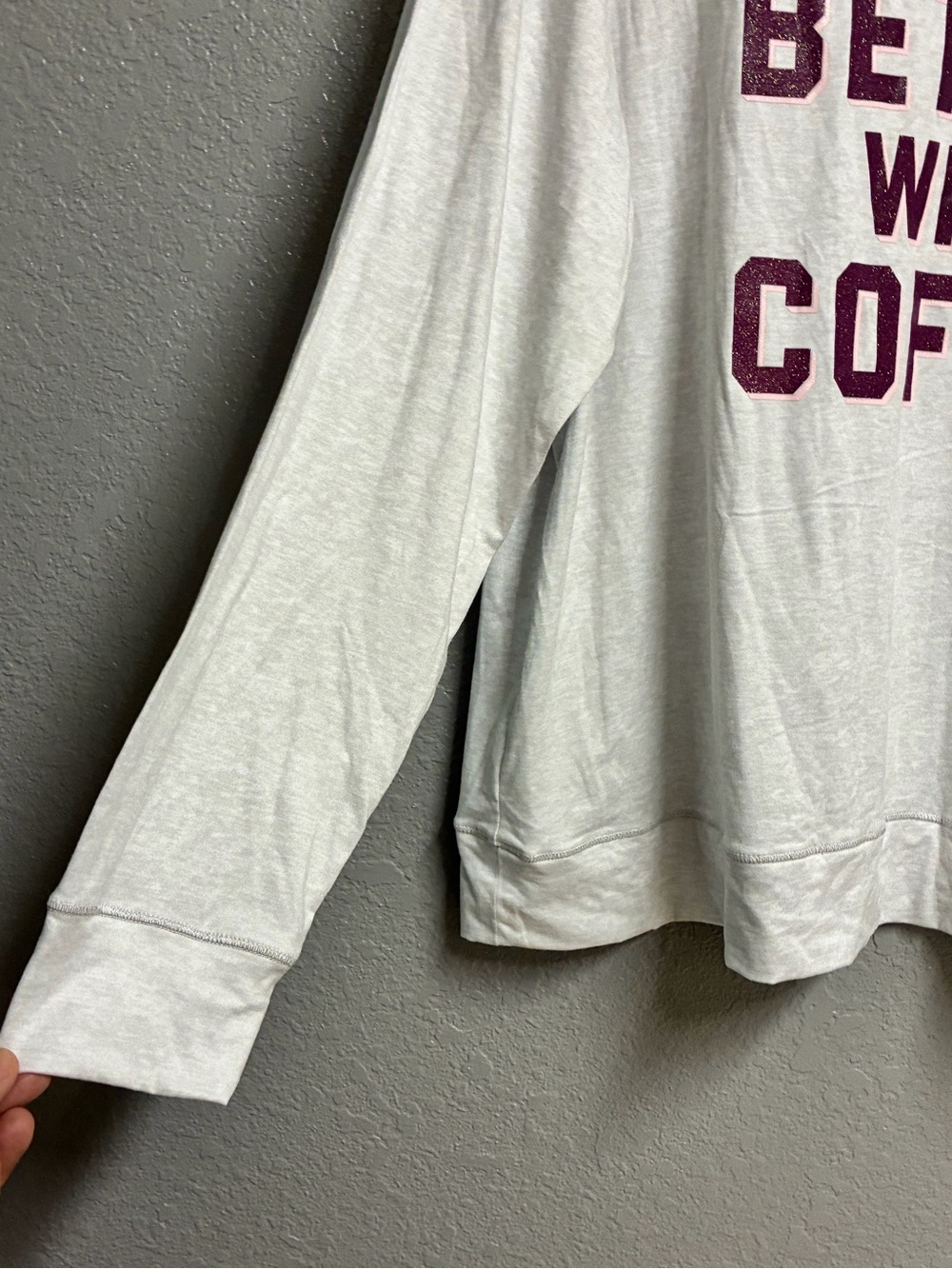 Secret Treasures White Long Sleeve Tee with Maroon Graphic - Picture 4 of 10